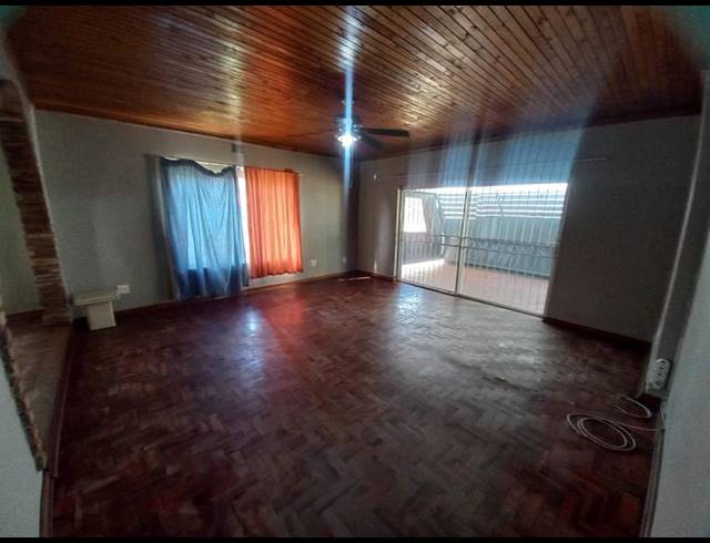 3 BEDROOM PROPERTY TO RENT IN CLAREMONT